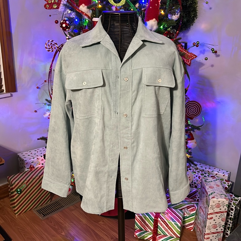 NWOT Entro Shacket